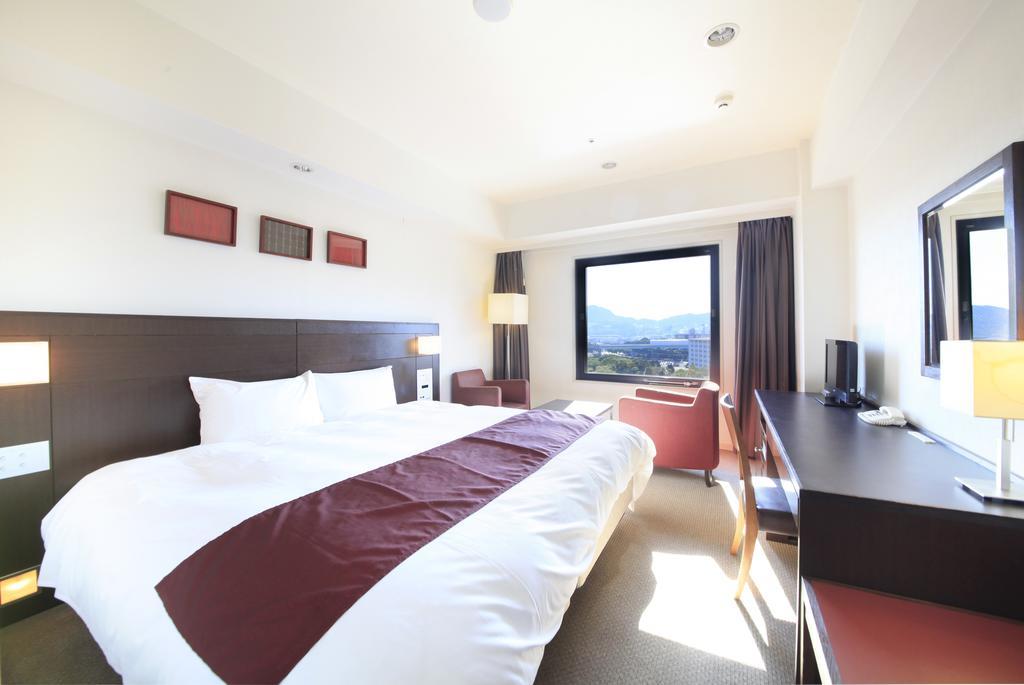 Quintessa Hotel Сасебо Екстер'єр фото